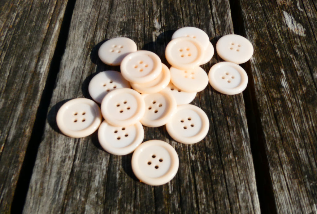 beige round buttons